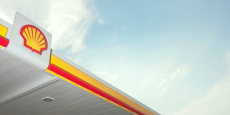 Merkezini İngiltere’ye taşıma kararı alan enerji lideri Royal Dutch Shell ismini değiştiriyor