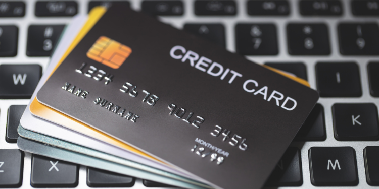 Kredi kartı faizleri uçuşta! 20 yılın en yüksek seviyesine ulaştı