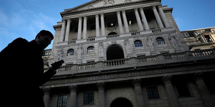 İngiltere Merkez Bankası faiz oranını artırdı