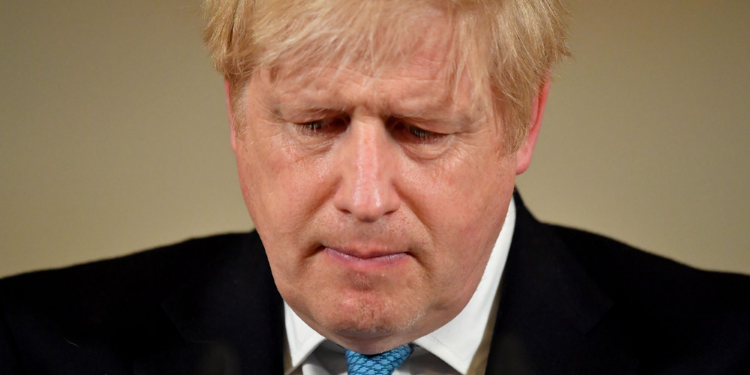 Boris Johnson, polisin ceza kesmesinin ardından parlamentoda özrünü tekrarladı