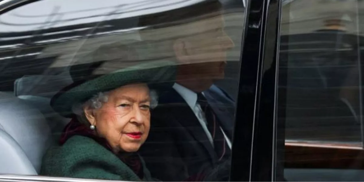 Kraliçe II. Elizabeth “Koronavirüs sürecim çok korkutucuydu”