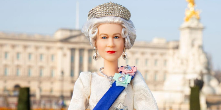 Kraliçe II. Elizabeth’in “Barbie bebeği” üç saniye içinde tükendi