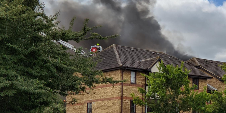İngiltere’de apartmanda gaz patlaması: 2 yaralı
