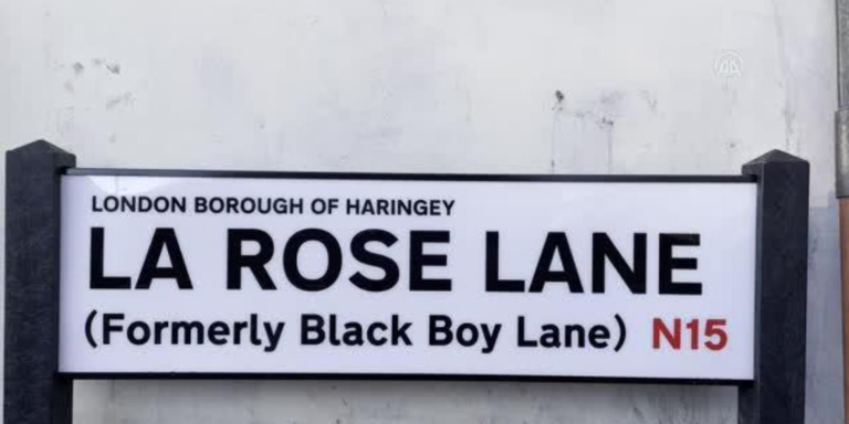 Londra’’daki bir sokağın ismi “ırkçı” mesaj verdiği gerekçesiyle değiştirildi
